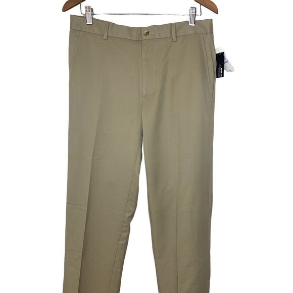 Van Heusen Skim Fit Stretch Flat Front Traveler Pants - Picture 3 of 10